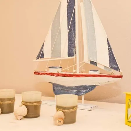 Julius App 1 La Apartment